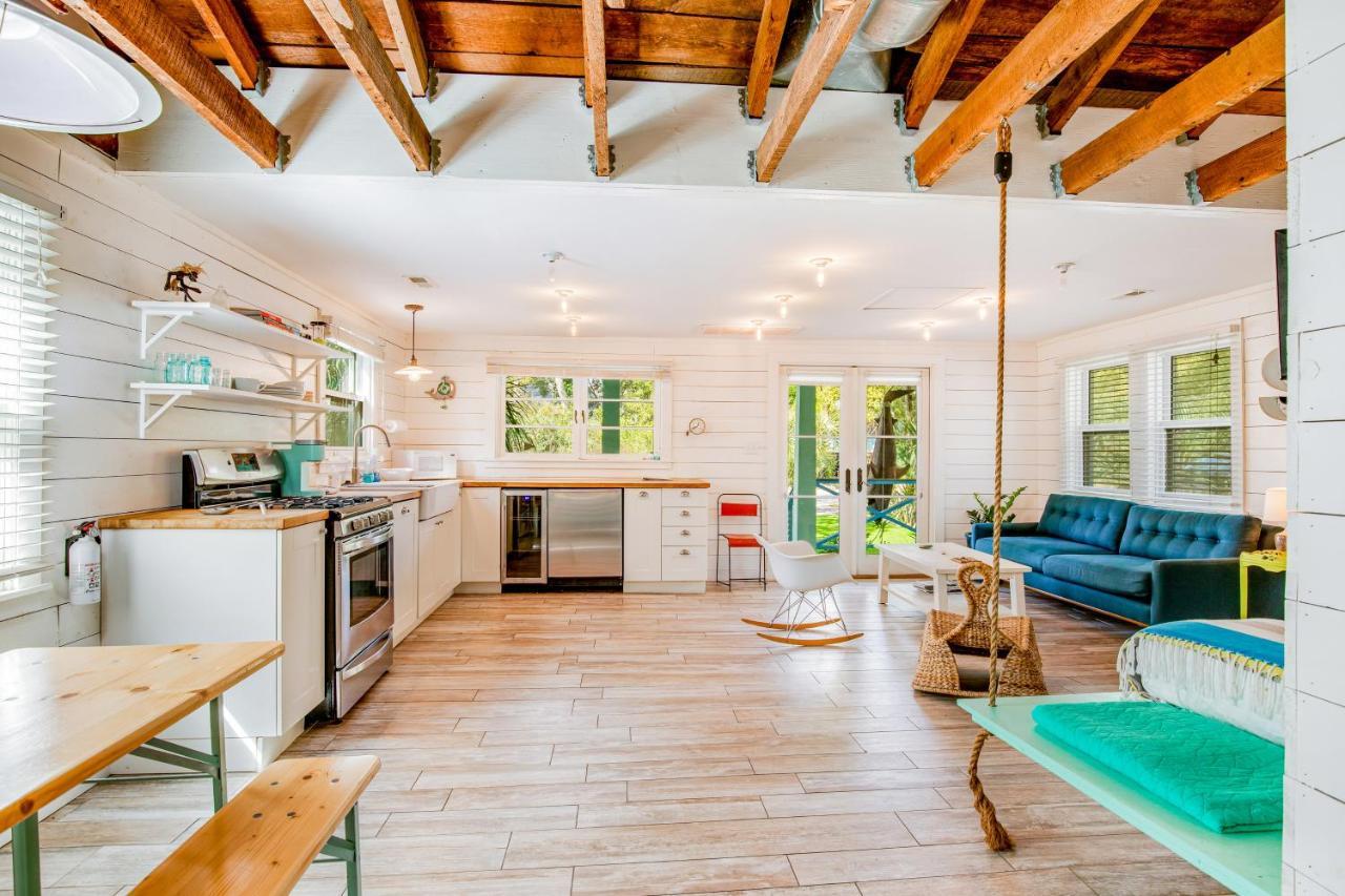 This Place Cottage B Folly Beach Exteriör bild