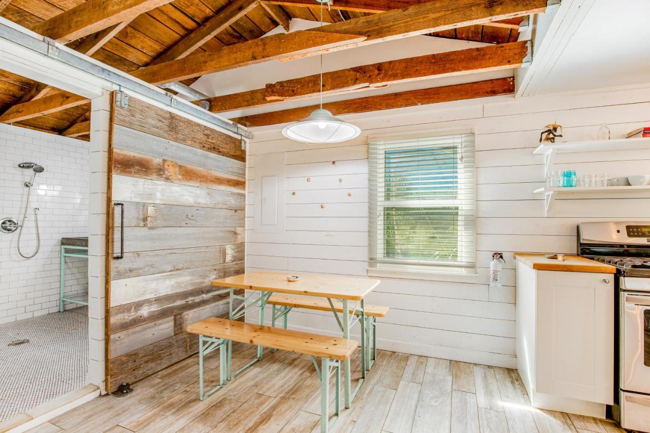 This Place Cottage B Folly Beach Exteriör bild